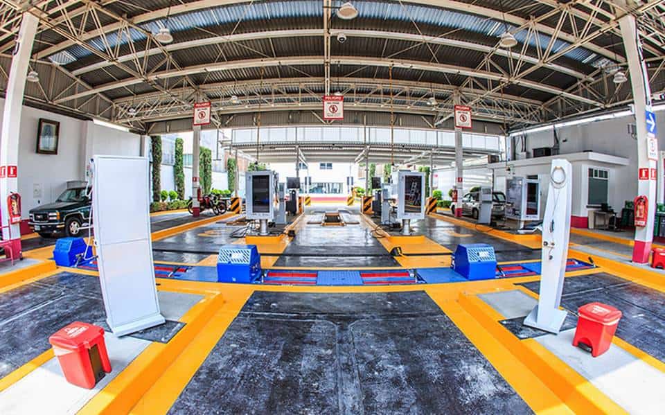 Taller mecánico para el programa de verificación vehicular